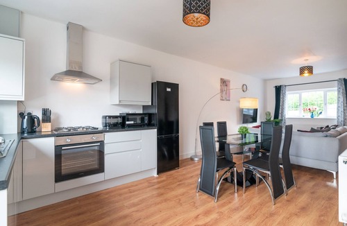 Droylsden House | Mosh Homes