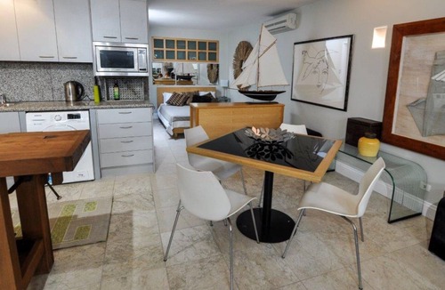 Mosman Apartment | .: Mosman DesignerApartment - Hidden Gem - NEW LISTING