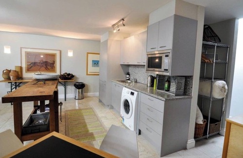 Mosman Apartment | .: Mosman DesignerApartment - Hidden Gem - NEW LISTING