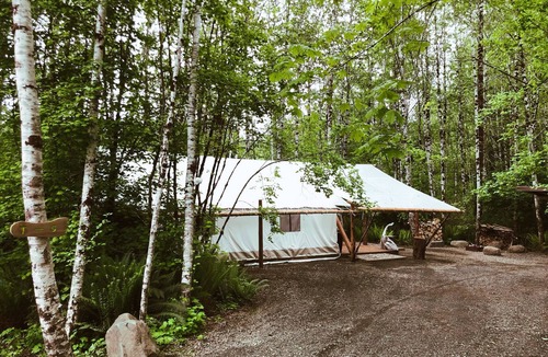 Forks RV Rental | Mossquatch Resort Tent 5- Upgrade your camping experience!