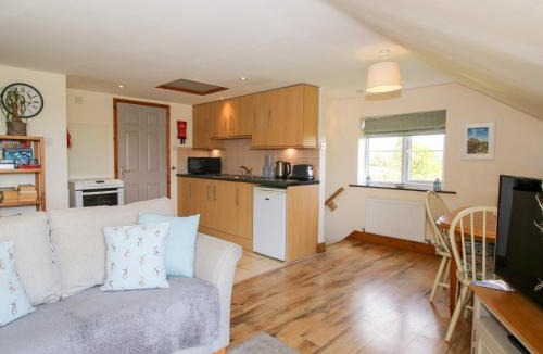 Bromlow House | Mossy Lodge