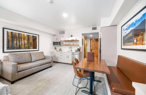 Tamarack Apartment | Mossy Oak | Includes Two 1-Day Lift Tickets