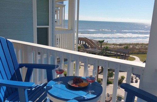 Galveston Condo | Most reviewed and highest rated condo at Seascape. On the Beach! Top floor.