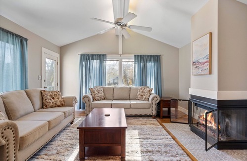 North Raleigh House | Most Sought-After Area! 4-BR w/Gym & Fire Pit!