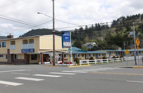 Gold Beach Hotel | Motel 101