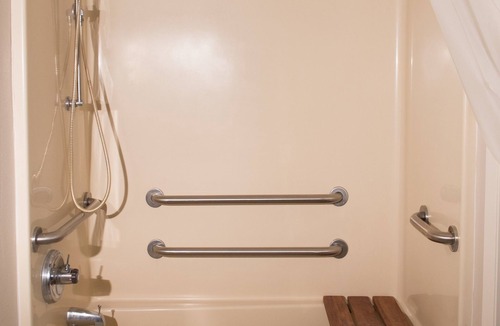 Calhoun Hotel | Motel 103