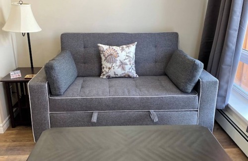 Cookstown Hotel | Motel 400 One Bedroom Suite B