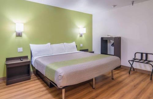 Abilene Hotel | Motel 6 Abilene, TX - East