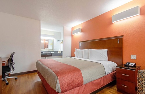 Alma Hotel | Motel 6 Alma, AR