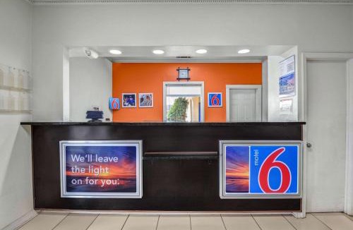 Americus Hotel | Motel 6-Americus, GA