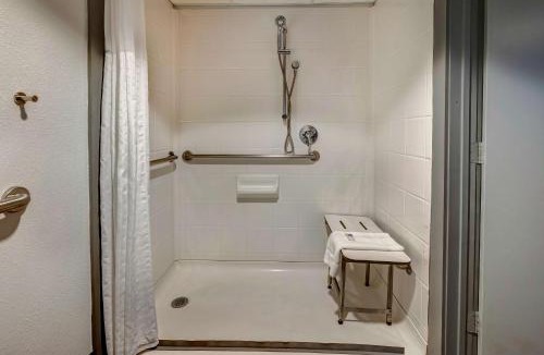 Central Arlington Hotel | Motel 6 Arlington TX Entertainment District