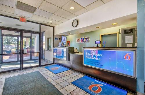 Ashland Hotel | Motel 6-Ashland, VA