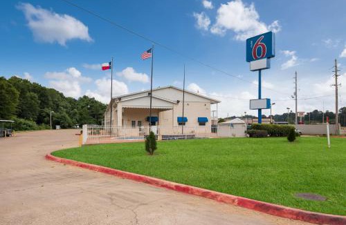 Atlanta Hotel | Motel 6-Atlanta, TX