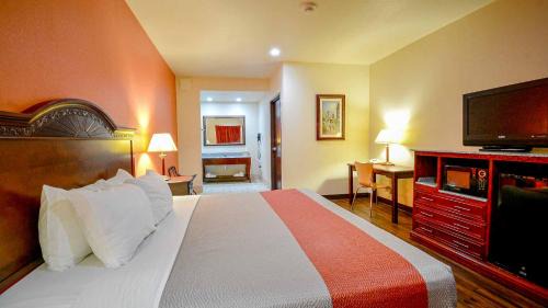 Atoka Hotel | Motel 6-Atoka, OK