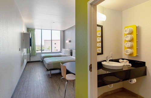 Montopolis Hotel | Motel 6 Austin, TX - Airport