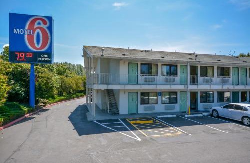 Sehome Hotel | Motel 6-Bellingham, WA