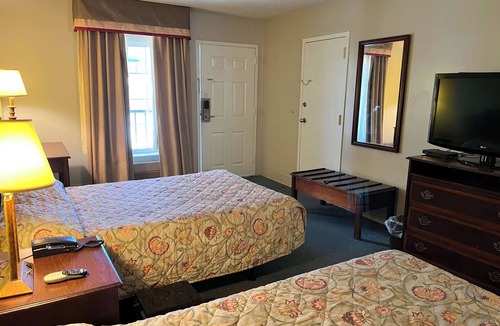 Bracey Hotel | Motel 6 Bracey, VA – I-85