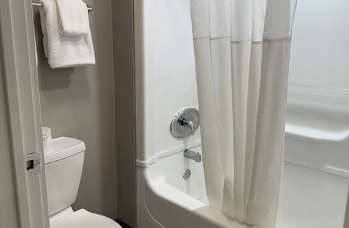 Bradenton Hotel | Motel 6 Bradenton, FL