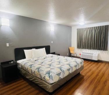 Brinkley Hotel | Motel 6-Brinkley, AR