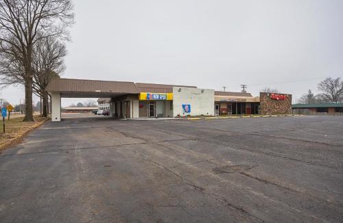 Brinkley Hotel | Motel 6-Brinkley, AR