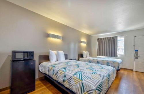 Bryan Hotel | Motel 6-Bryan, TX - College Station