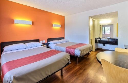Campbell Hotel | Motel 6-Campbell, CA - San Jose