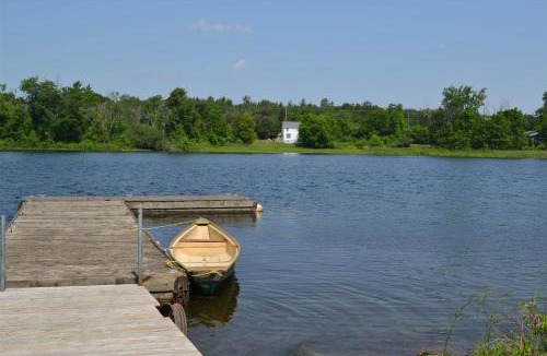 Campbellford Hotel | Motel 6 Campbellford, ON