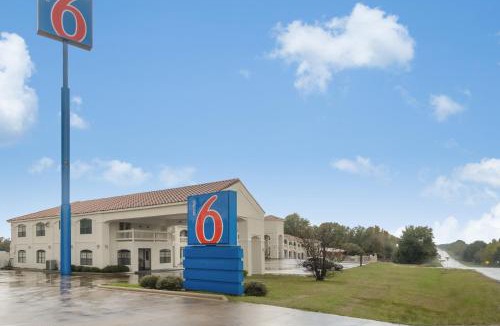 Canton Hotel | Motel 6-Canton, TX