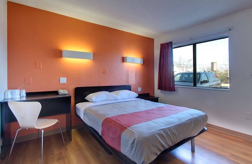 Capitol Heights Hotel | Motel 6 Capitol Heights, MD - Washington