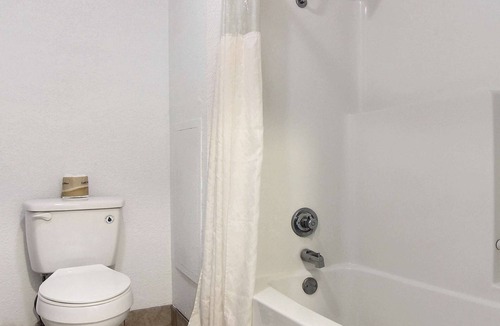 Carlsbad Hotel | Motel 6 Carlsbad, NM