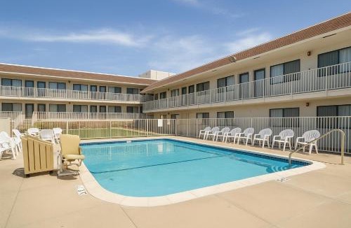 Casper Hotel | Motel 6-Casper, WY
