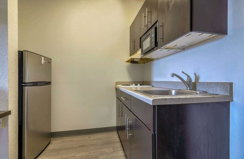 Cedar Park Hotel | Motel 6 Cedar Park, TX