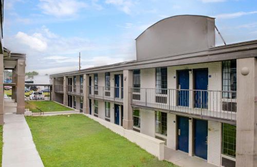 Chickasha Hotel | Motel 6 Chickasha, OK
