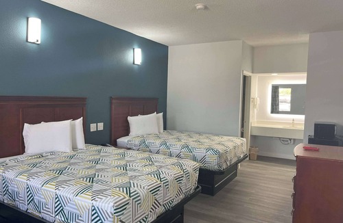 Cleveland Hotel | Motel 6 Cleveland, MS - Delta State University