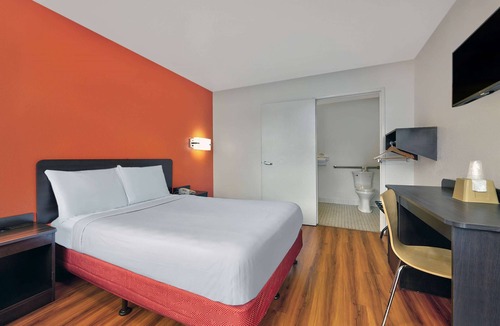 Columbus Hotel | Motel 6 Columbus, GA