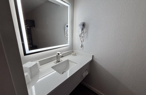 Conway Hotel | Motel 6 – Conway, SC