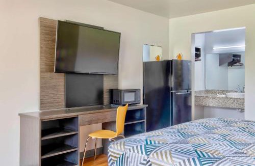 Conyers Hotel | Motel 6-Conyers, GA
