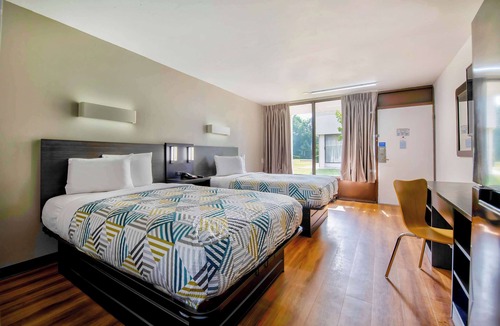 Conyers Hotel | Motel 6 Conyers, GA