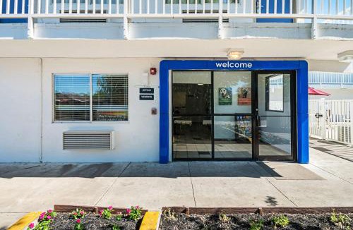 Central City Hotel | Motel 6-Corpus Christi, TX - Northwest