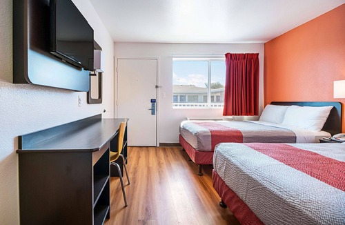 Central City Hotel | Motel 6 Corpus Christi, TX - Northwest
