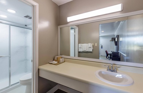 Culpeper Hotel | Motel 6 Culpeper, VA