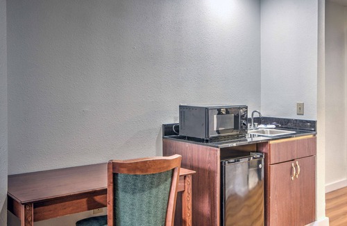 Dallas Hotel | Motel 6 Dallas, TX - Northwest