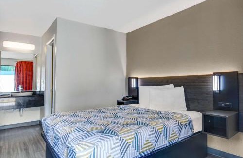 Dalton Hotel | Motel 6-Dalton, GA