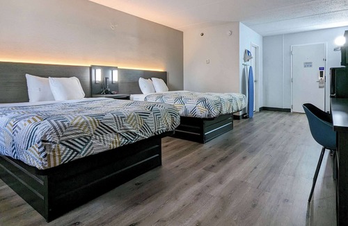 Danvers Hotel | Motel 6 Danvers, MA - Boston North