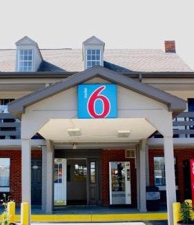 Dayton Hotel | Motel 6-Dayton, OH