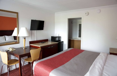 Dayton Hotel | Motel 6 - Dayton, OH