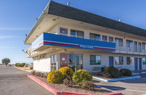 Deming Hotel | Motel 6-Deming, NM