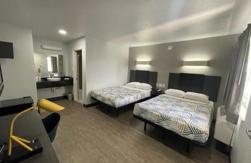 Denton Hotel | Motel 6 Denton, TX - UNT