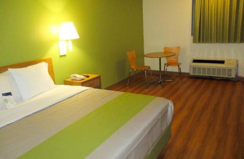 Sybertsville Hotel | Motel 6-Drums