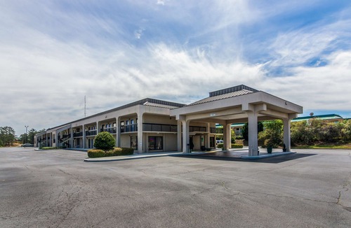 Dublin Hotel | Motel 6 Dublin, GA